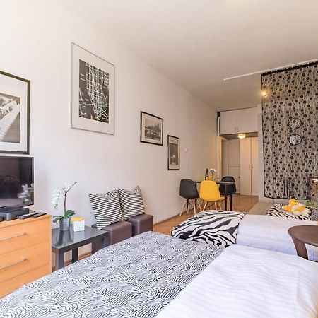 Rent Like Home - Olawska 1 Breslavia Exterior foto
